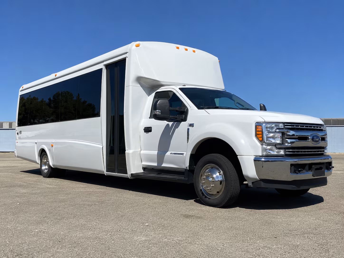 buses for montebello performing arts and sports field trips