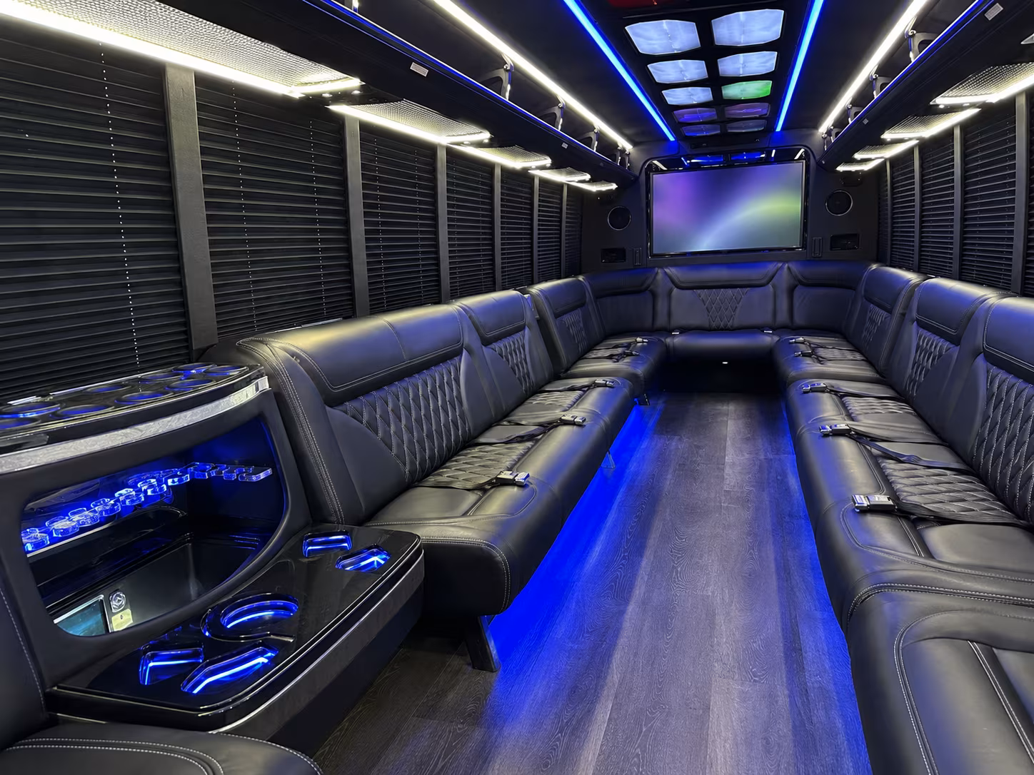 montebello 20 passenger party bus inside