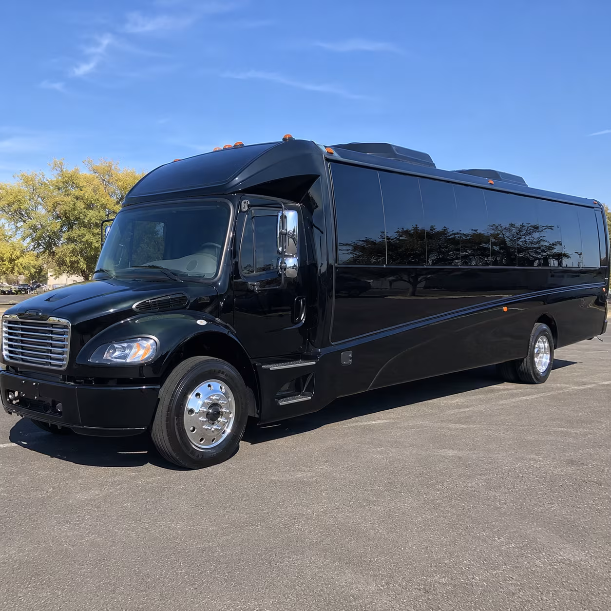 montebello 30 passenger minibus