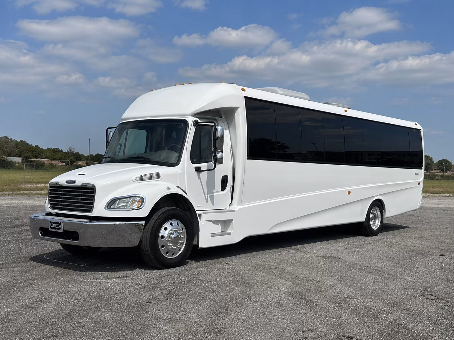 montebello 50 passenger party bus