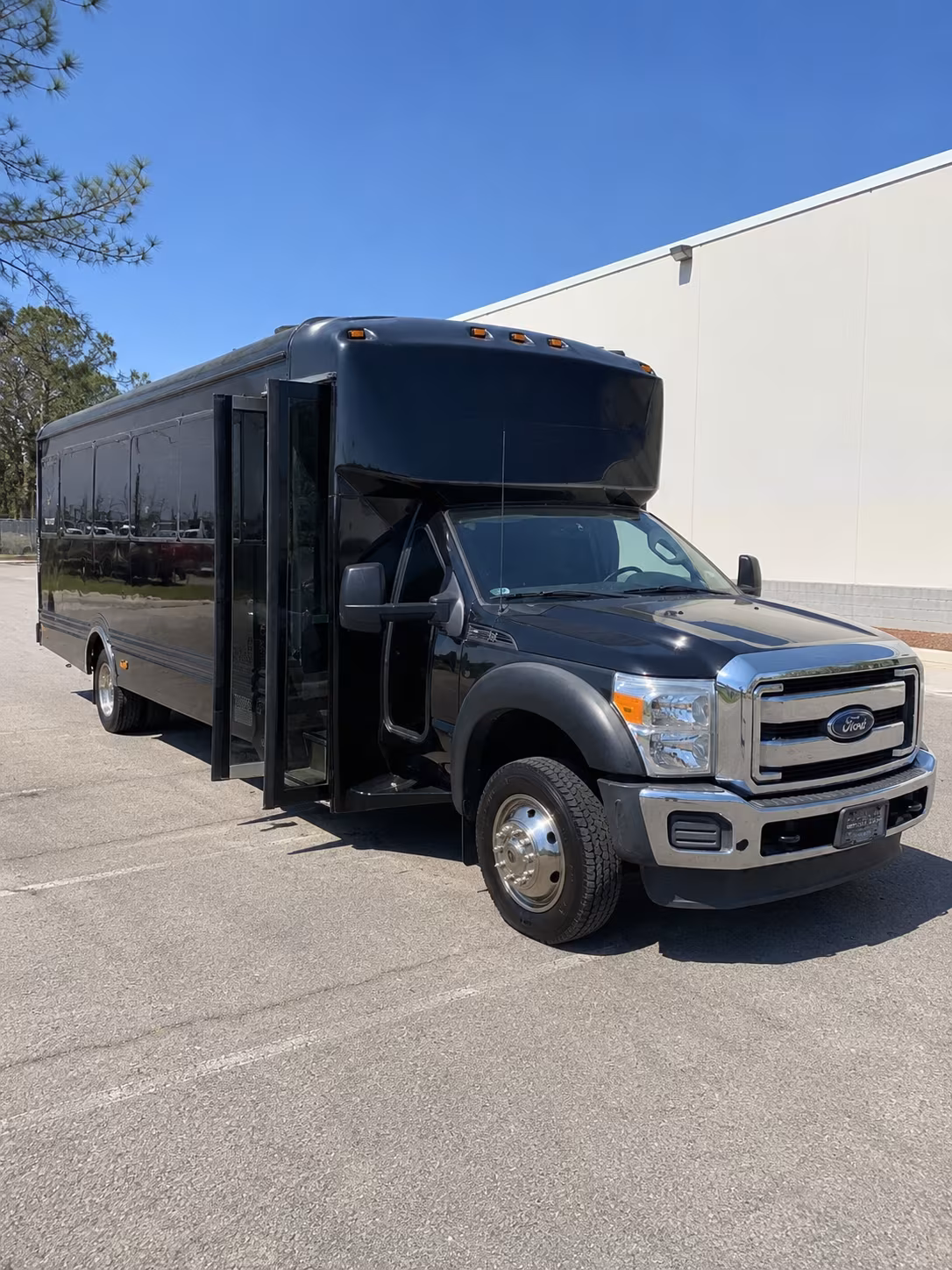 montebello party bus booking step 1