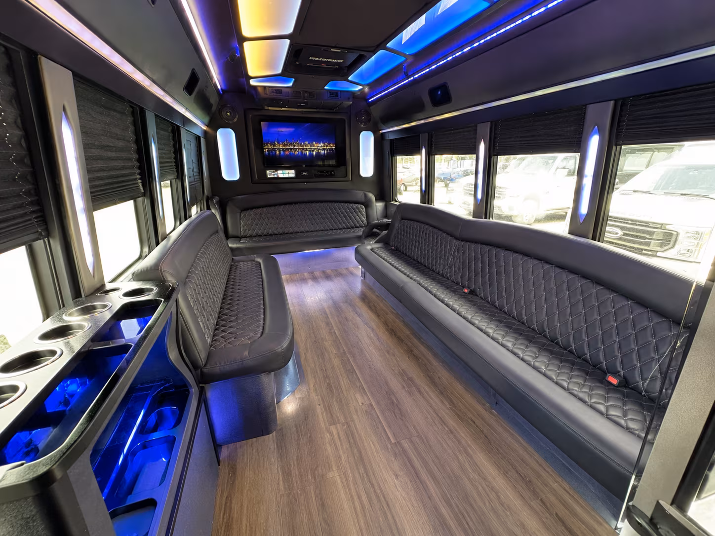 party bus rentals in montebello for the perfect prom night